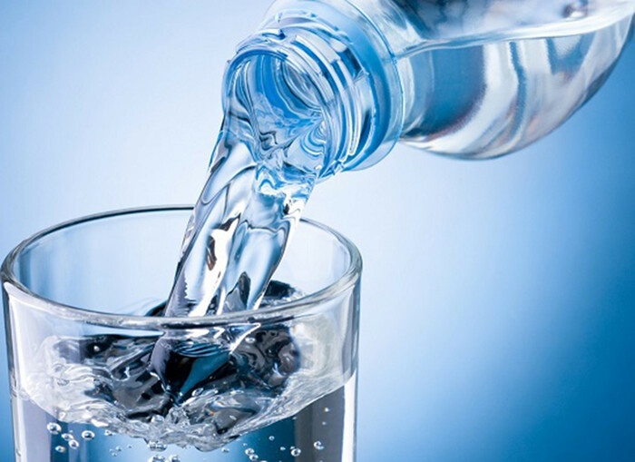 Những loại nước nên uống khi chơi bóng chày